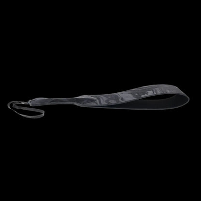 SPORTSHEETS Velvet Noir Loop Paddle - Black 42 cm Paddle